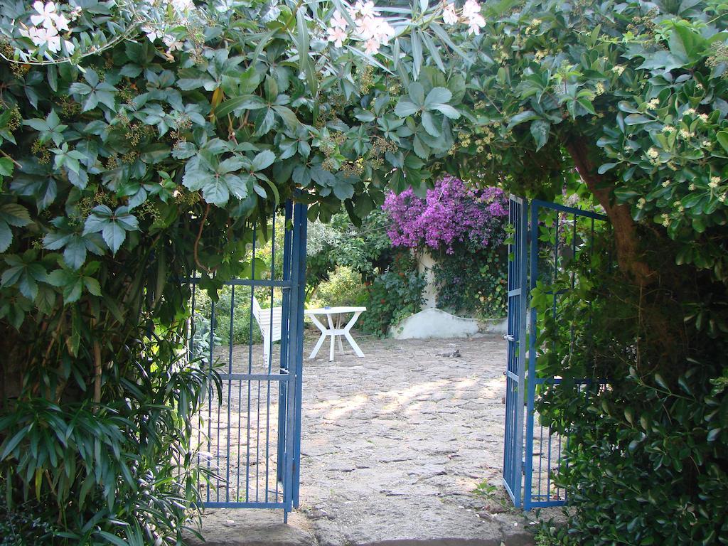 Agriturismo Su Tiresi กาลาโกโนเน ภายนอก รูปภาพ