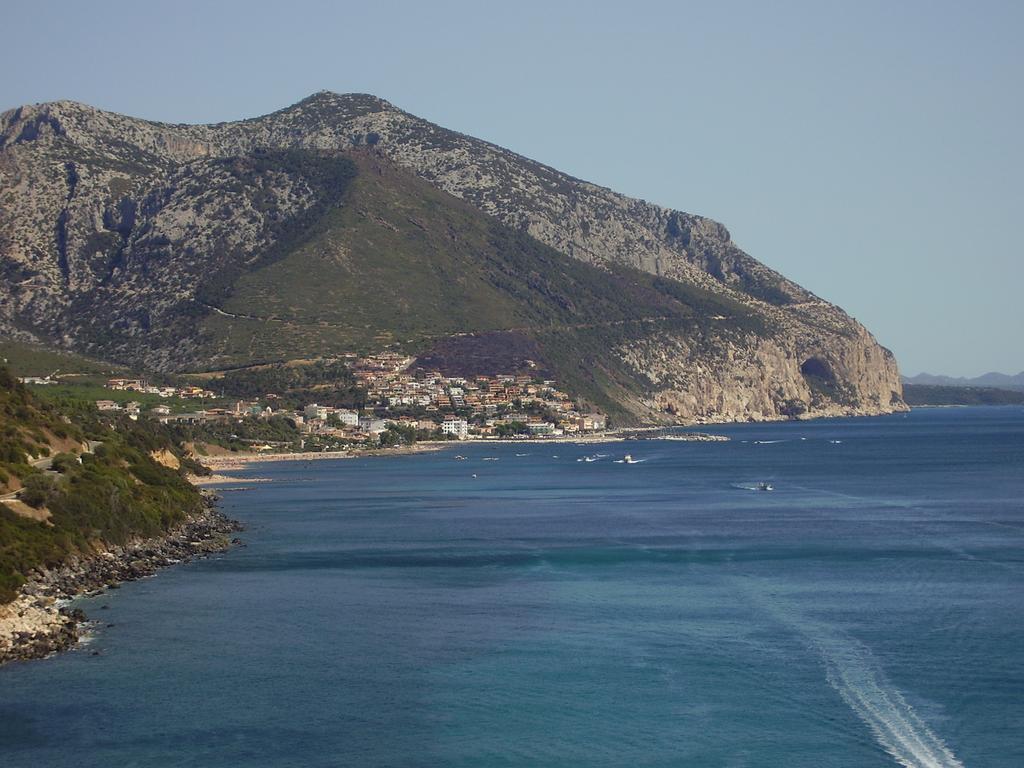 Agriturismo Su Tiresi กาลาโกโนเน ภายนอก รูปภาพ