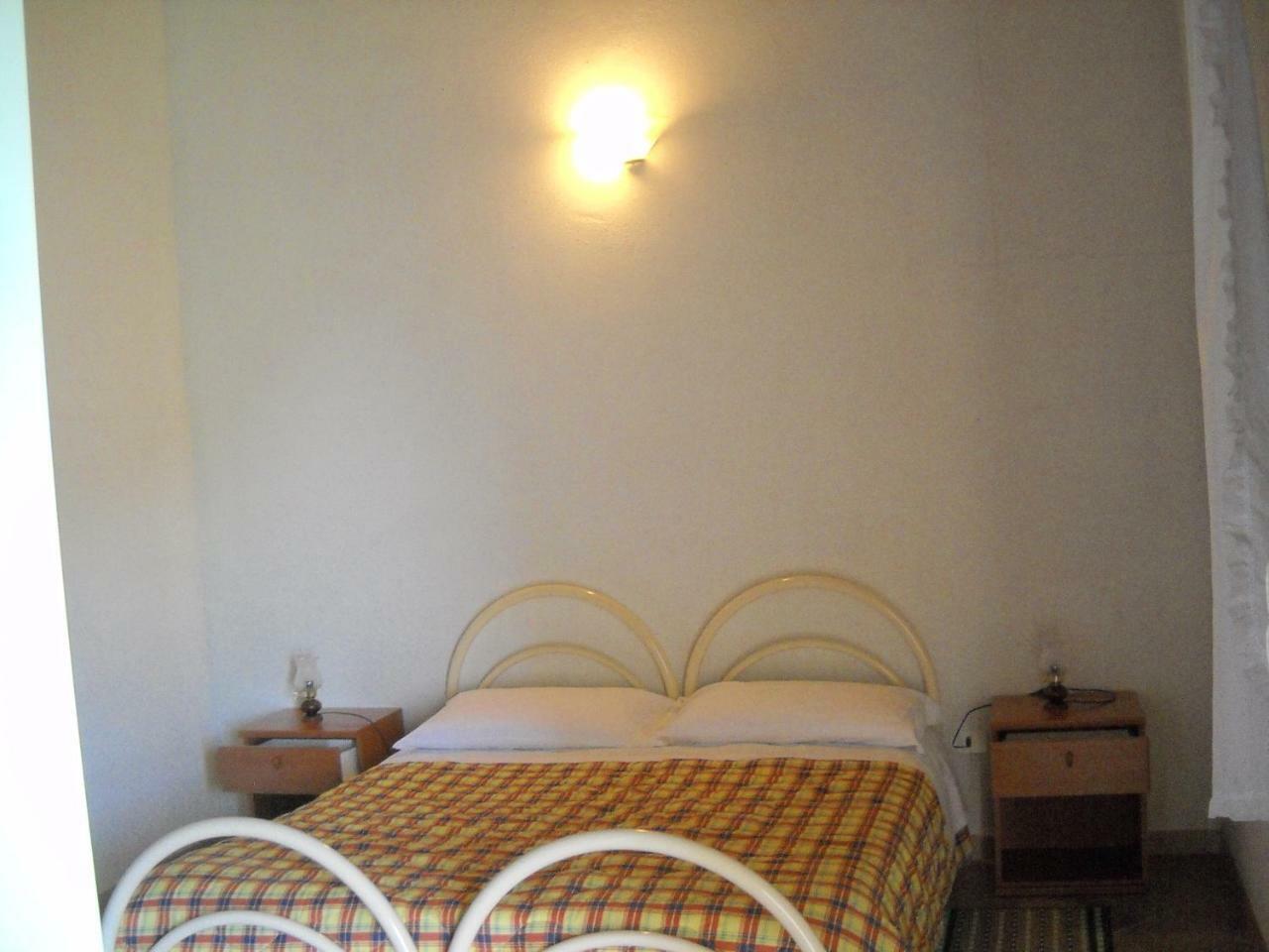 Agriturismo Su Tiresi กาลาโกโนเน ภายนอก รูปภาพ