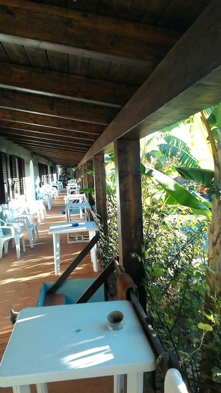 Agriturismo Su Tiresi กาลาโกโนเน ภายนอก รูปภาพ